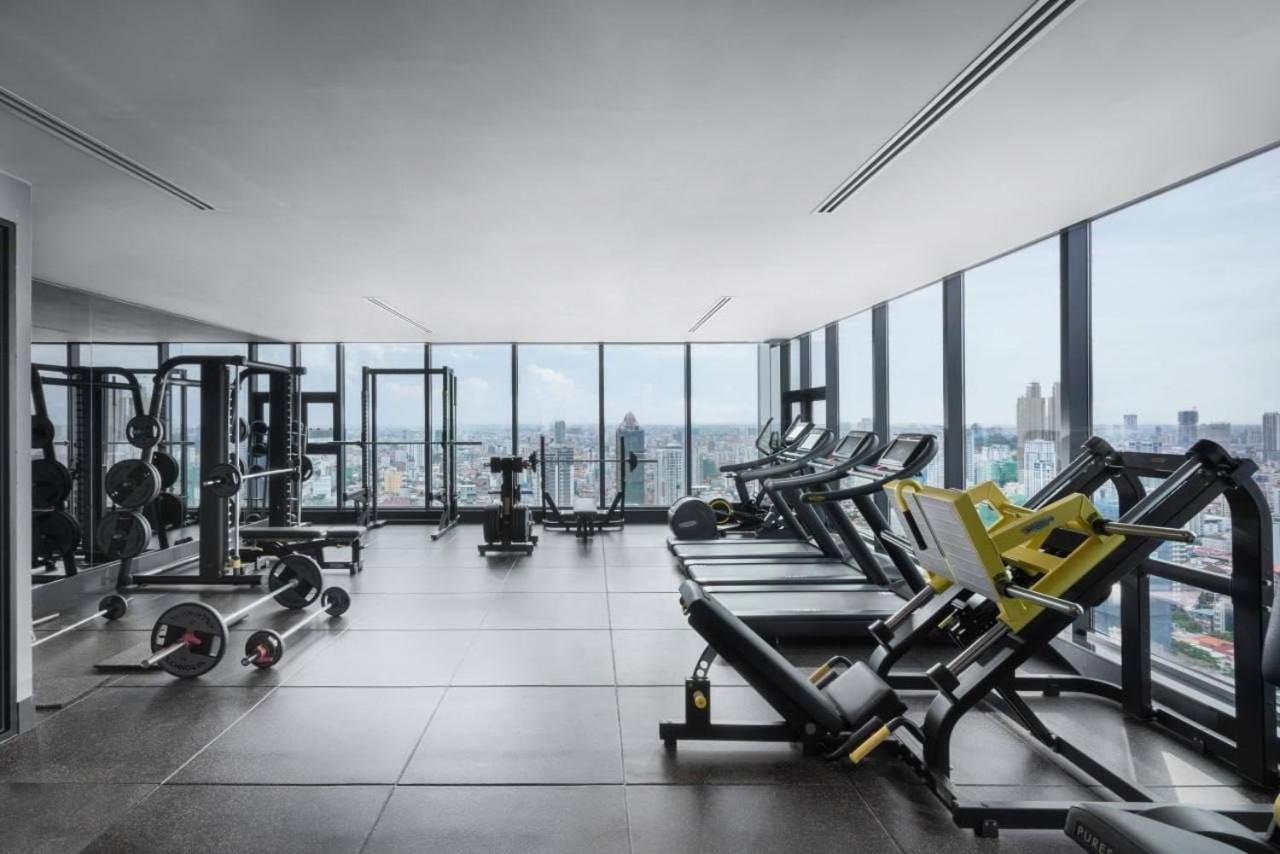 Sf Hotel Penthouse Residences Phnom-Penh Buitenkant foto