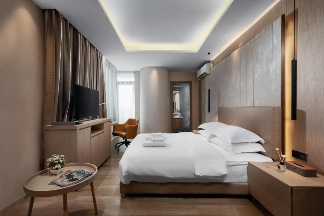 Sf Hotel Penthouse Residences Phnom-Penh Buitenkant foto
